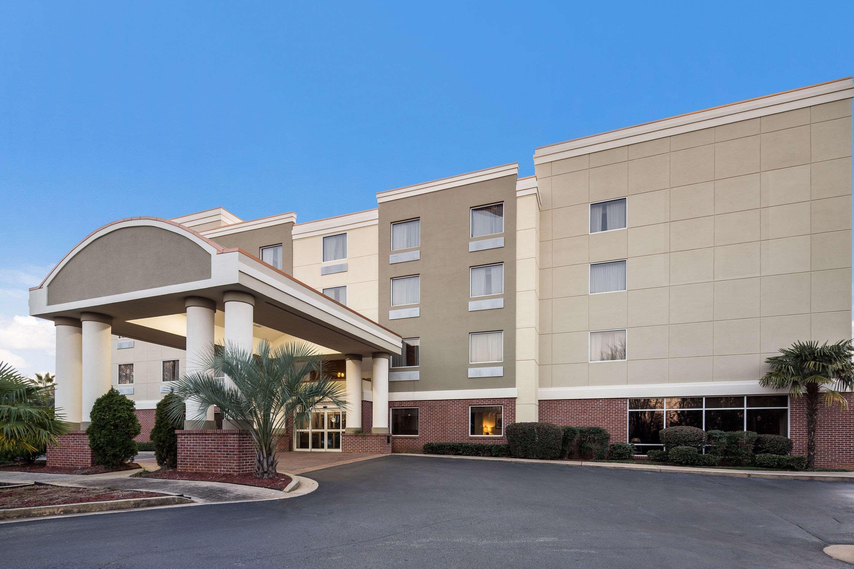 Comfort Suites Forsyth Near I-75 Dış mekan fotoğraf